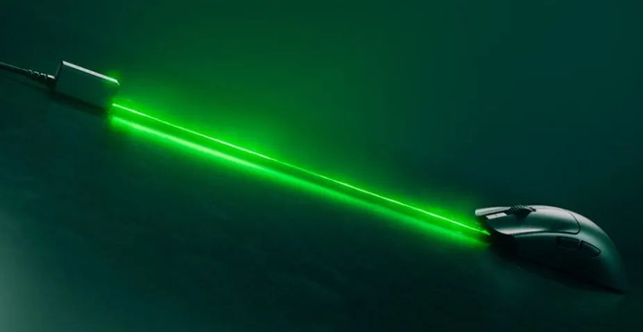 54g 초경량의 기적, 레이저 Viper V3 Pro 화이트가 주는 압도적 가치 2 레이저 Viper V3 Pro 유무선 마우스 RZ01-... 1